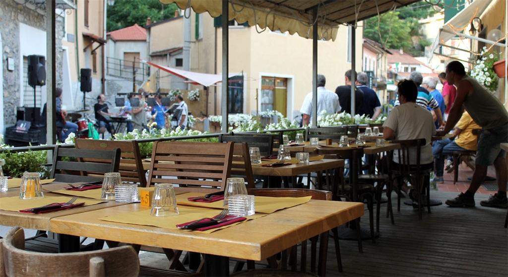 Sul Ponte Hotel Pigna Exterior foto